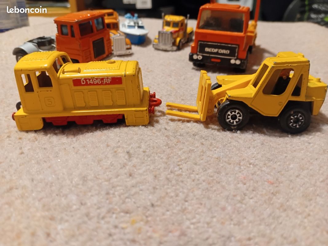 Matchbox, bateau, train, camion, tracteur (image 2)