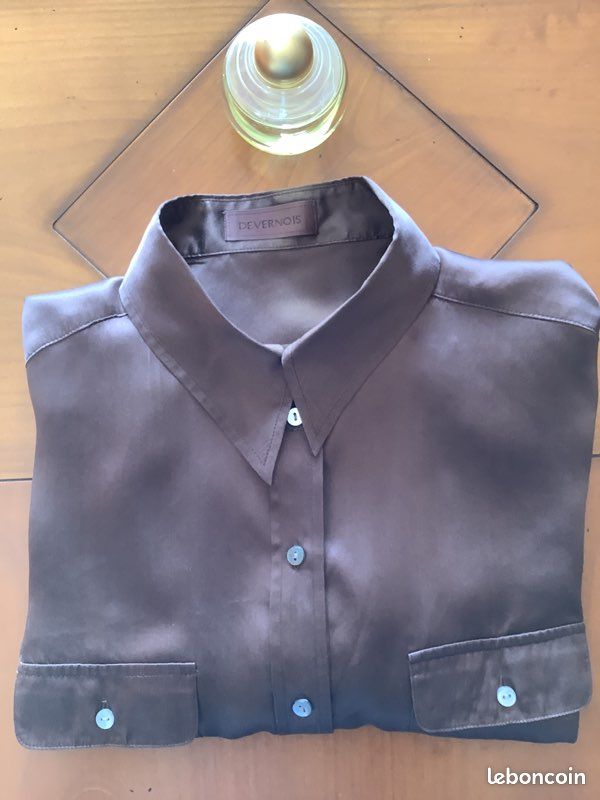 Chemisier Devernois 100% Soie - Col Lavallière Beige/gris - Taille 44 - Occasion En Parfait état - Style Rétro