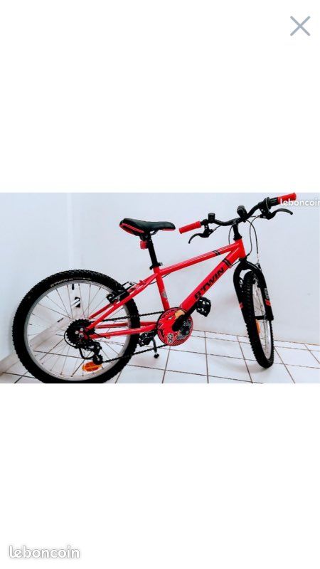 Vélo enfant btwin décathlon 20 pouces Racing boy très bon état (image 1)