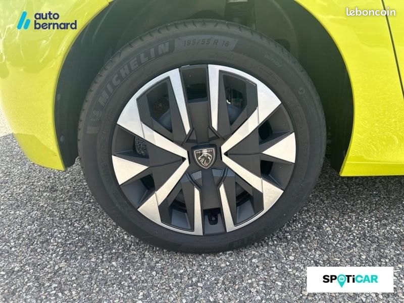 Peugeot 208 1.2 PureTech 75ch S&S Active (image 11)