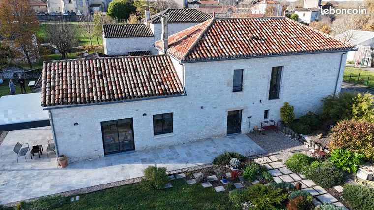 Villa vente a terme libre tres rare