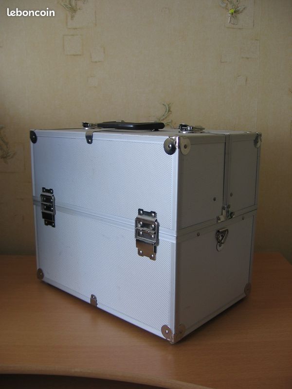 Mallette métal alu (image 2)