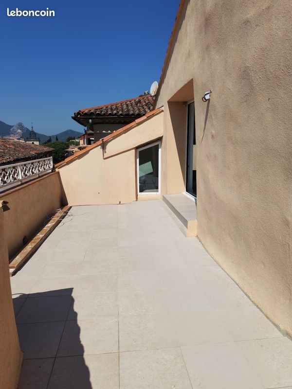 Appartement 2 pièces 44 m² · à Camps-la-Source · 44 m² · 830 €/mois