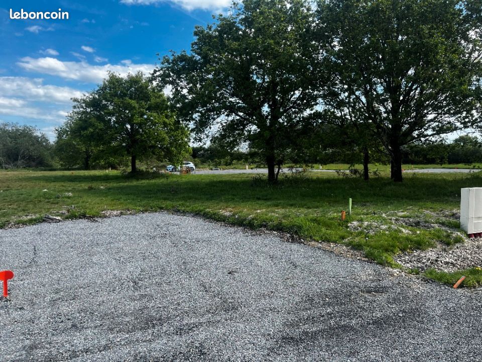 Terrain 425 m² · à Coëx · 59 000 €