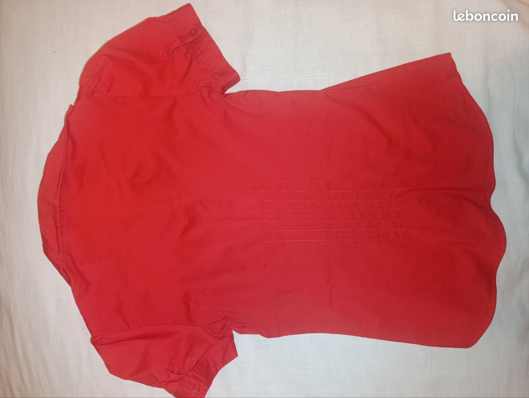 Chemisier rouge (image 2)