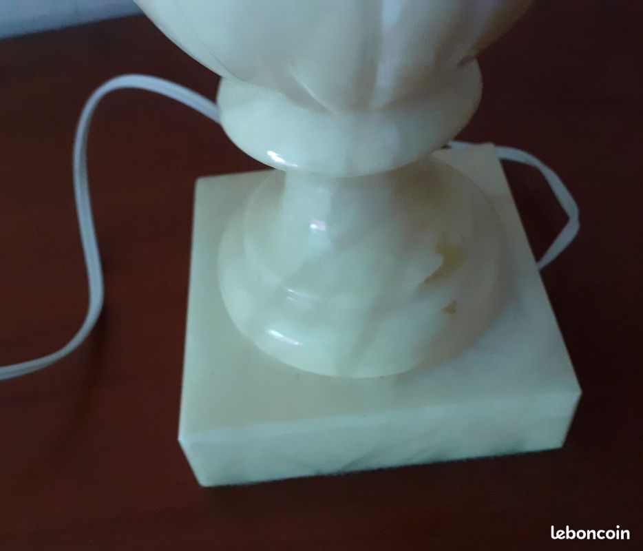 Tres beau pied de lampe en albatre (image 6)