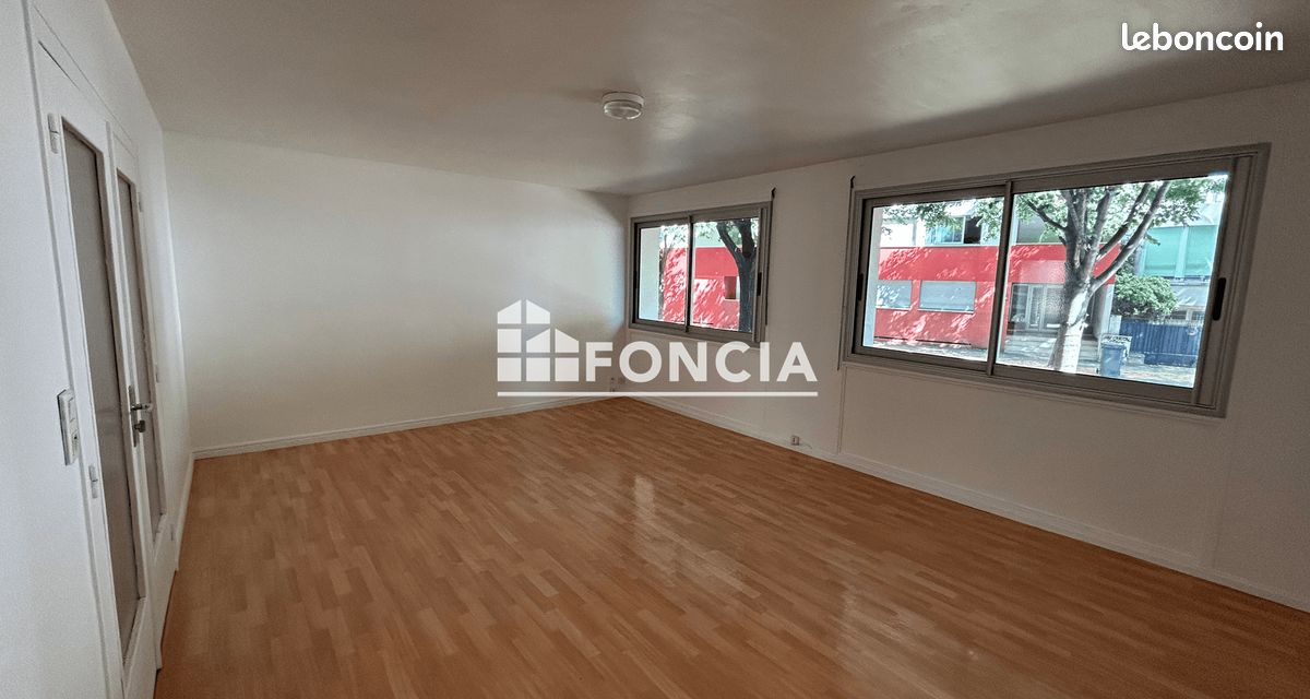 Appartement 4 pièces 85 m² · à Clermont-Ferrand · 85 m² · 890 €