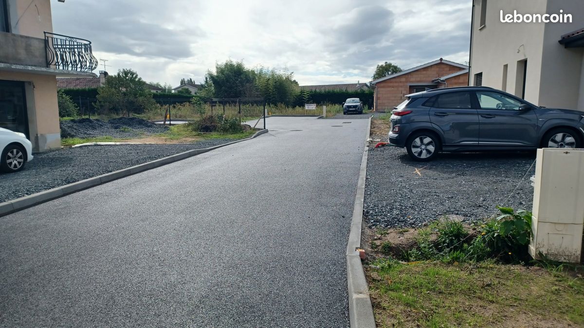 Terrain 922 m² · à Saint-Georges-de-Reneins · 175 000 €