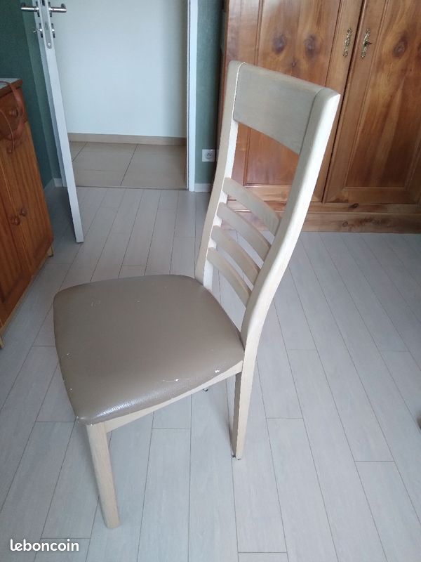 Chaises en chêne (image 1)