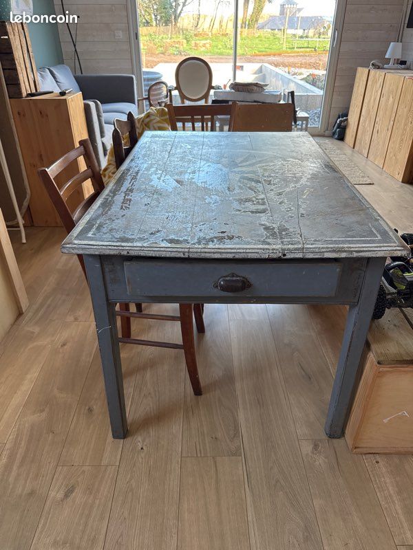 Petite table de ferme (image 2)