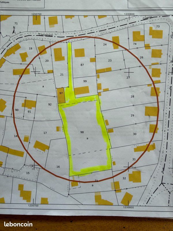 À vendre terrain constructible · à Bégard · 90 000 €