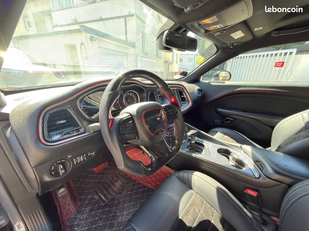 Dodge CHALLENGER R/T V8 5.7 HEMI 377 ch – CarPlay – K&N – Échappement sport – R20 (image 4)