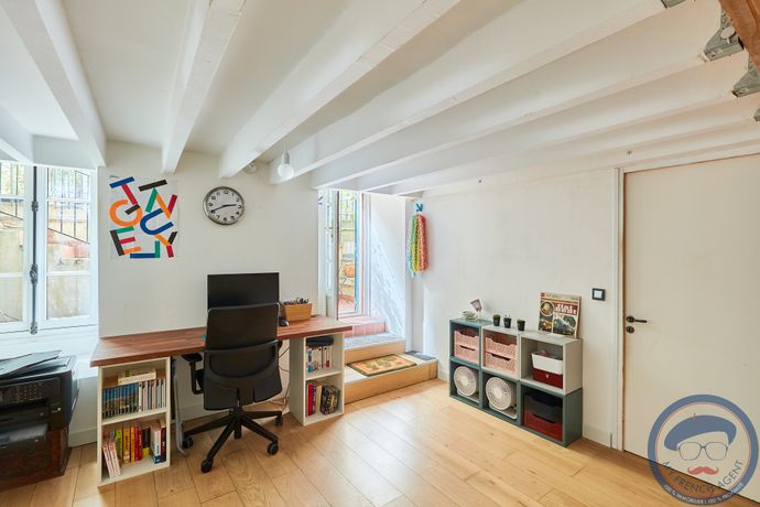 Appartement a louer paris-7e-arrondissement - 2 pièce(s) - 63 m2 - Surfyn