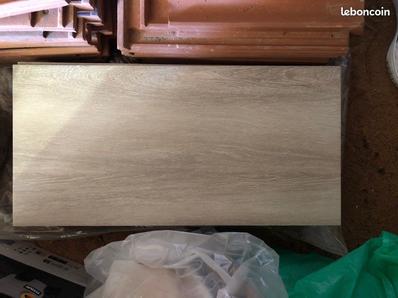 Carrelage imitation parquet bois beige (image 2)