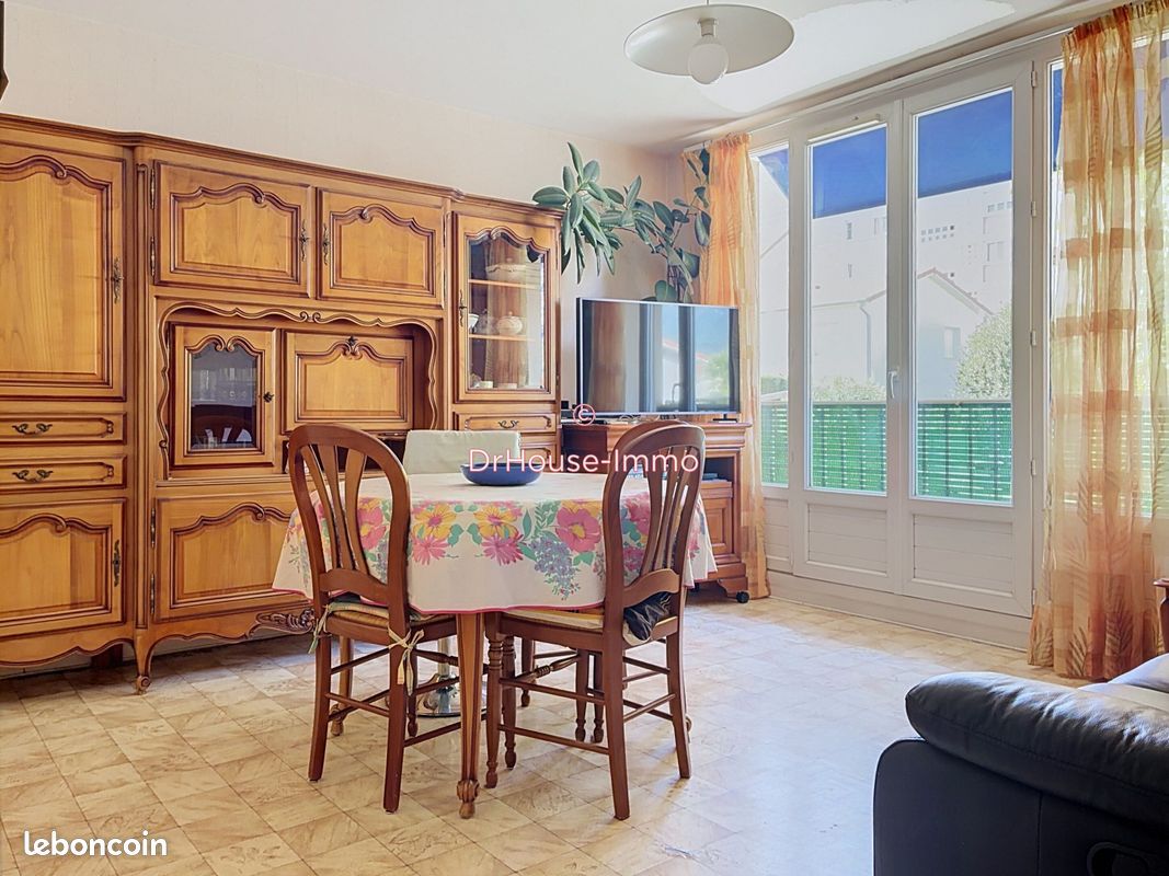 Appartement 5 pièces 83 m² · à Fontaine · 83 m² · 119 000 €