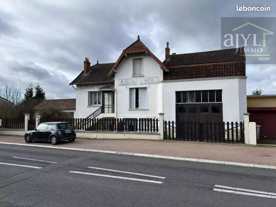 Maison 5 pièces 180 m² · à Abrest · 180 m² · 213 000 €