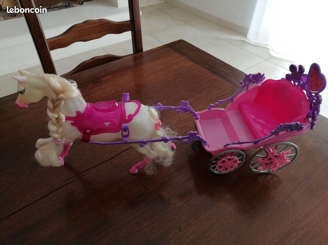 Ensemble Barbie et accessoires... (image 6)