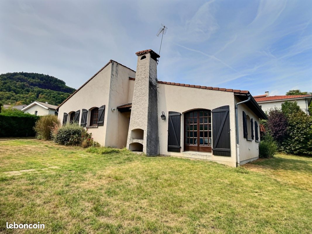 Maison 5 pièces 94 m² · à Ceyrat · 94 m² · 980 €/mois