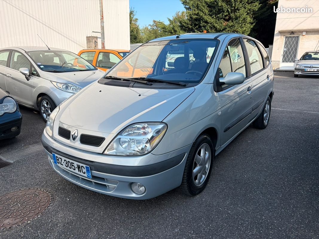 RENAULT SCENIC 1.6 1V 110ch EXPRESSION BVA équipé PMR (image 8)