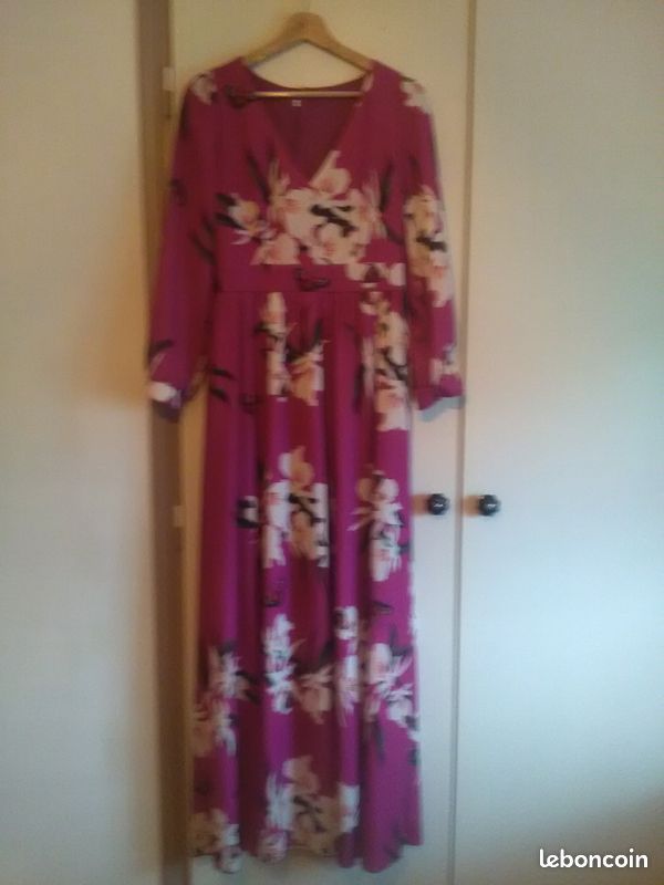 Robe de cérémonie (image 1)