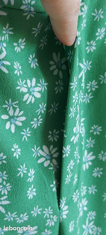 Pantalon KIABI Taille 40 / L Vert - Occasion Très Bon état