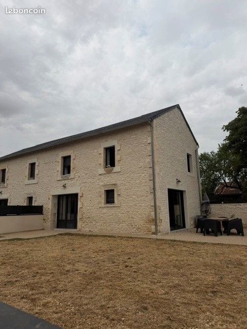 Maison 4 pièces 103 m² · à Neuville-de-Poitou · 103 m² · 900 €/mois