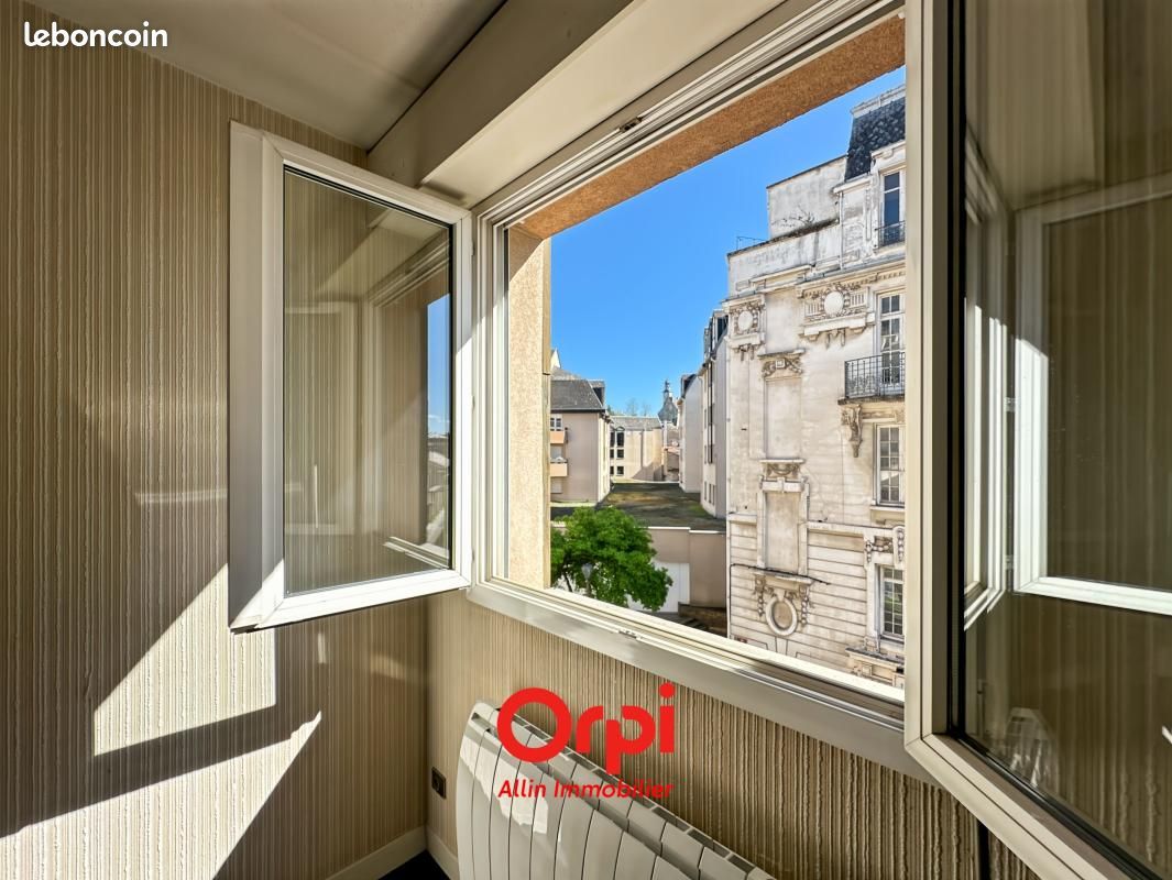 Appartement 4 pièces 89 m² · à Montluçon · 89 m² · 55 000 €