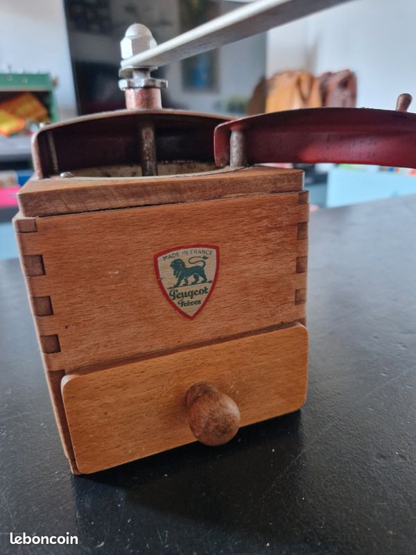 Ancien appât à manivelle plat en bois fait main Caroline du