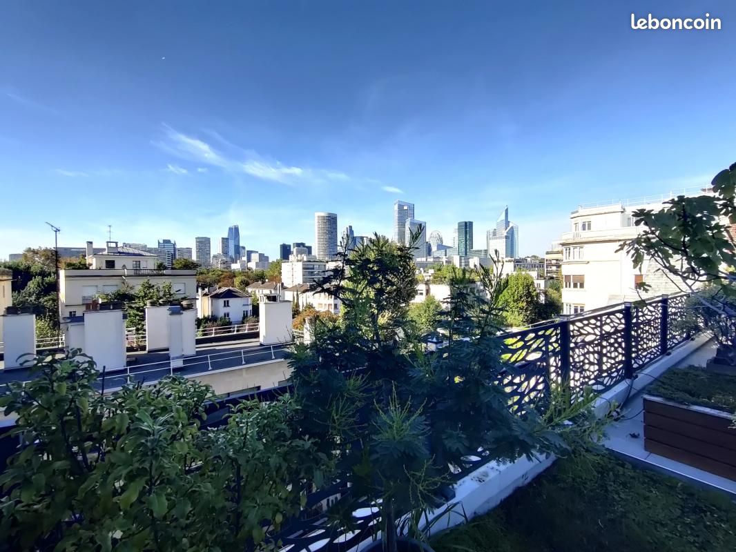 Appartement 6 pièces 210 m² · à Neuilly-sur-Seine · 210 m² · 2 600 000 €
