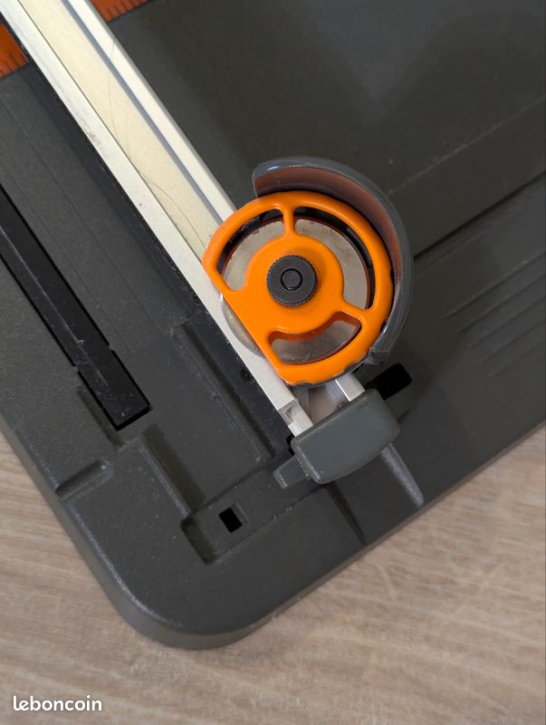 Massicot rotatif rogneuse Fiskars grand format (image 2)