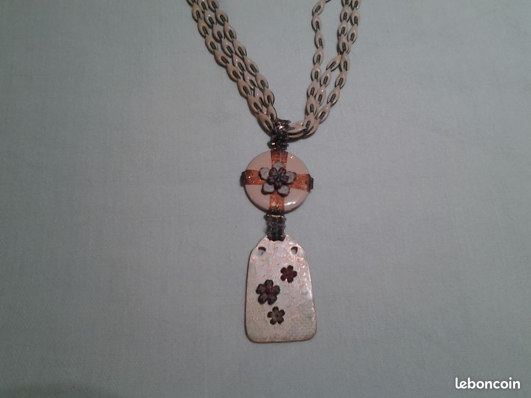 Sublime collier SATELLITE à gros plastron Neuf (image 1)