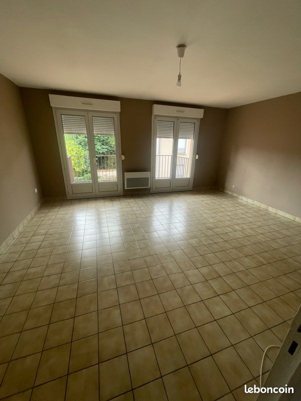 Appartement 2 pièces 56 m² · à Nogent-le-Roi · 55,6 m² · 615 €/mois