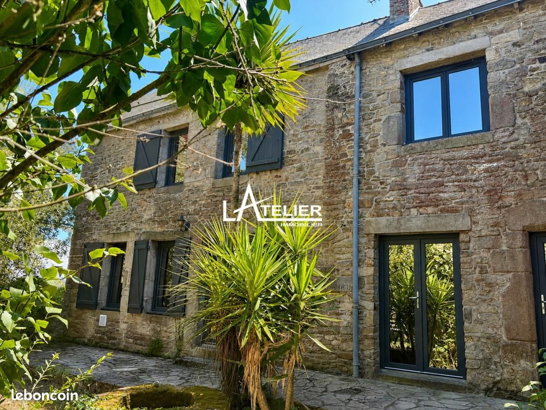 Maison 8 pièces 159 m² · à Vigneux-de-Bretagne · 159 m² · 415 000 €