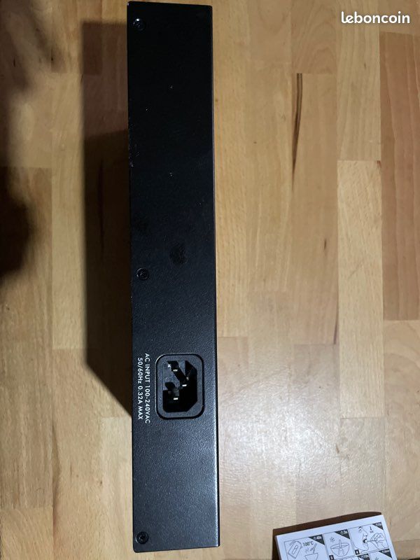 Switch ZyXEL GS1900-24E (image 3)