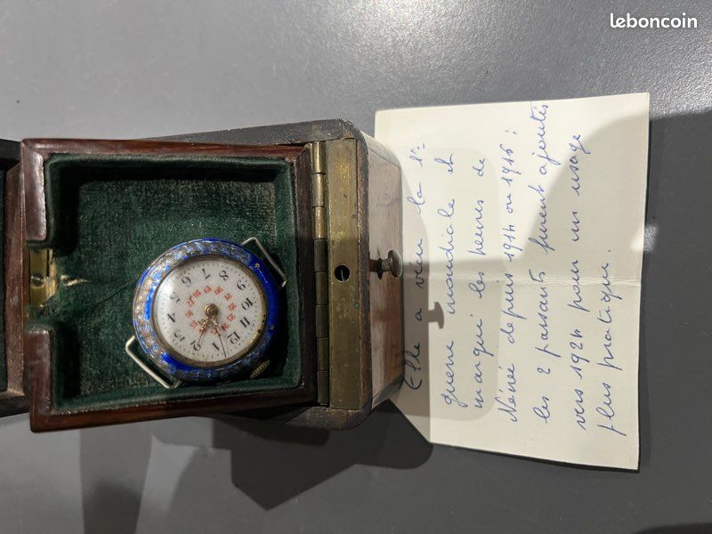 Montre Vintage Automatique Cadran Bleu Bracelet Cuir Bleu | Classy