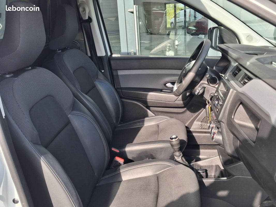 Renault Express Van 1.5 Blue dCi 95ch Confort (image 3)
