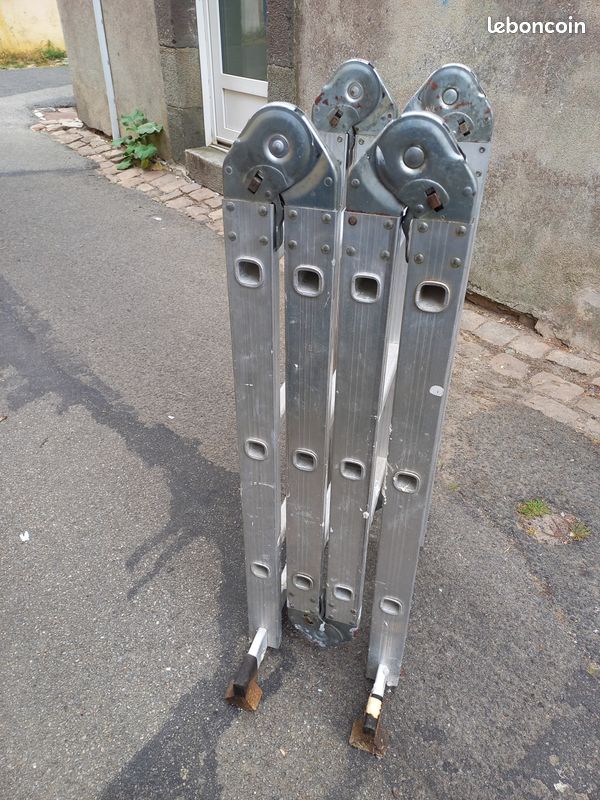 Echelle télescopique pliable (image 3)