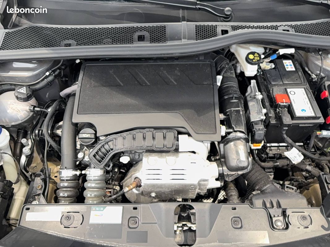 PEUGEOT 2008 PureTech 100 S&S BVM6 Active (image 12)