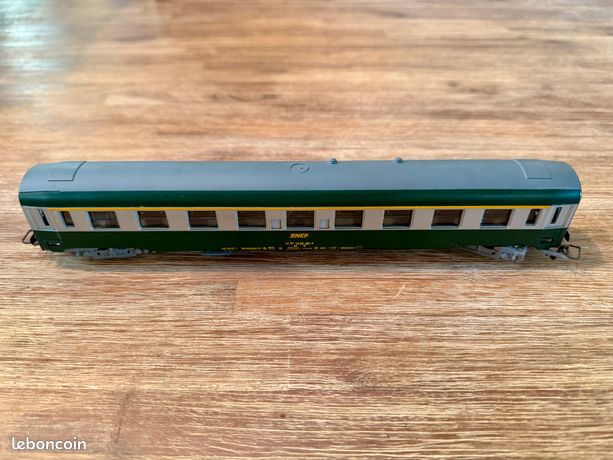 Voiture Jouef HO échelle 1/87 - SNCF Type Y UIC Réf. 4691, Vert/argent, Occasion Très Bon état