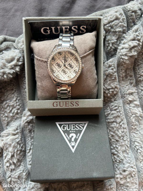 Montre Guess argentée (image 4)