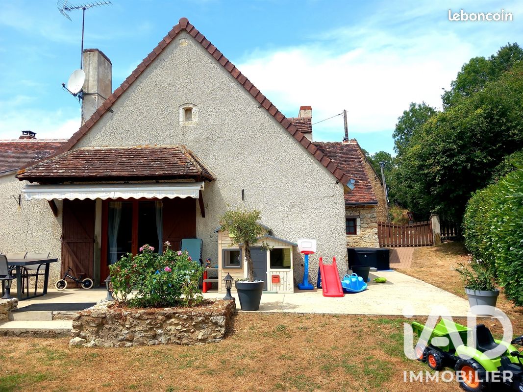 Maison 5 pièces 96 m² · à Val-au-Perche · 96 m² · 146 000 €