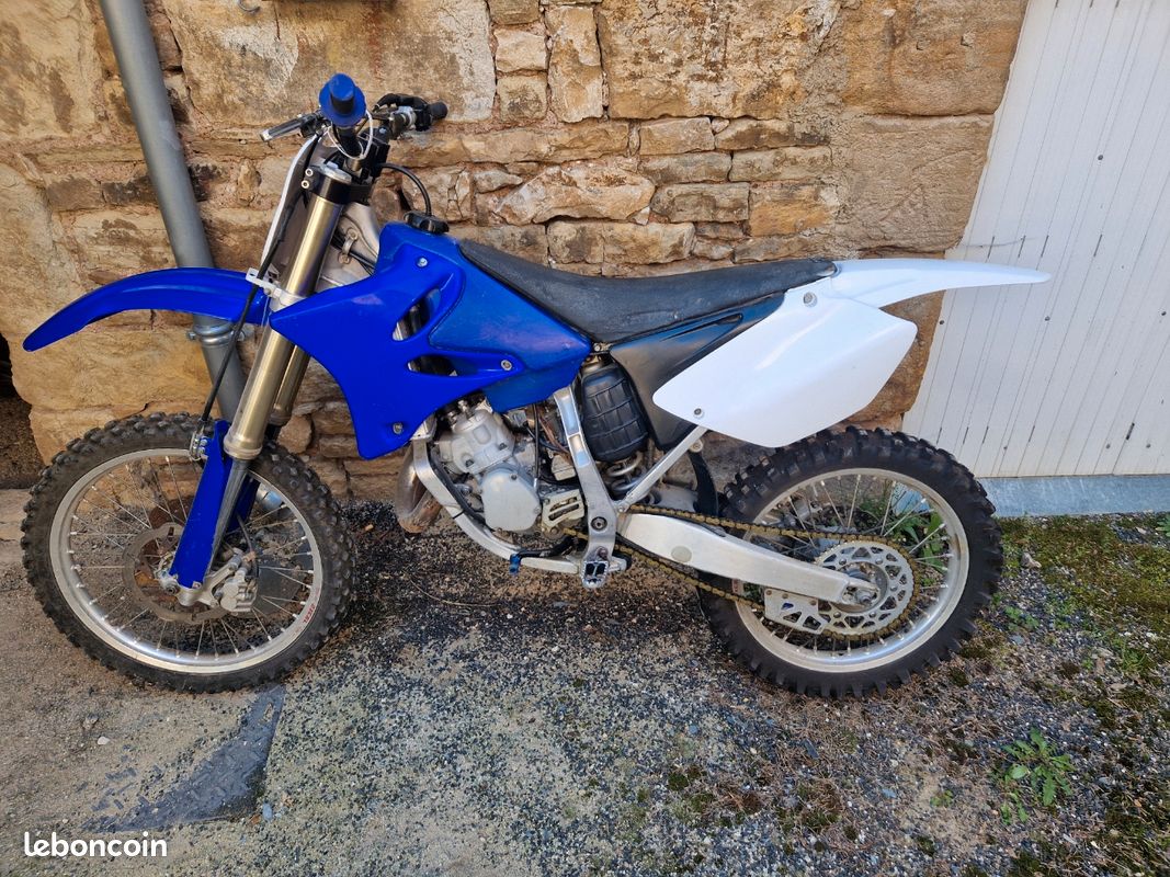Yamaha YZ (image 1)