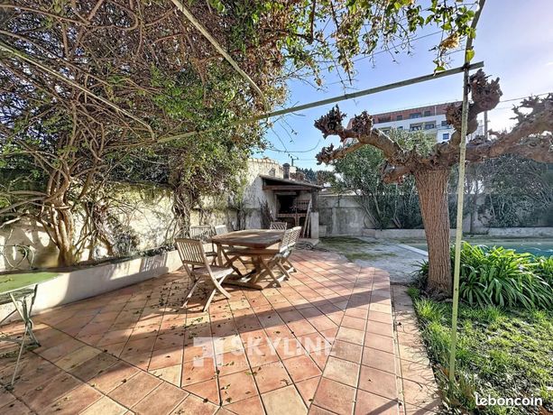 Propriété 9 pièces 197 m² — 22