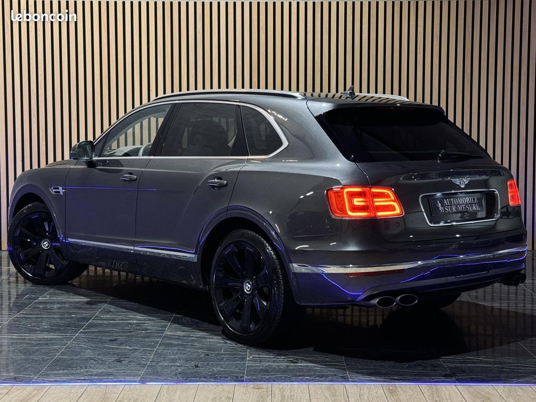 Bentley bentayga 6.0 w12 608 ligne akrapovic etat neuf suivi complet bentley immat france (image 2)