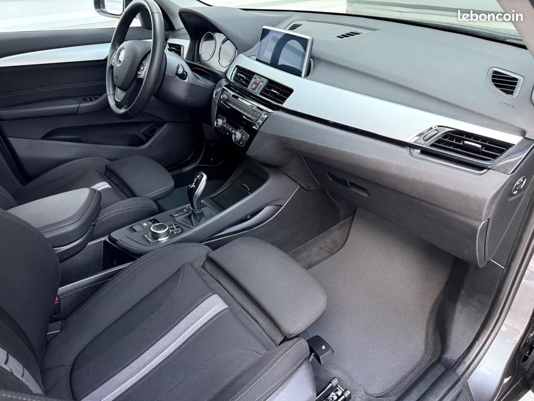 BMW X1 F48 LCI sDrive 18i 140 ch Business Design (image 7)