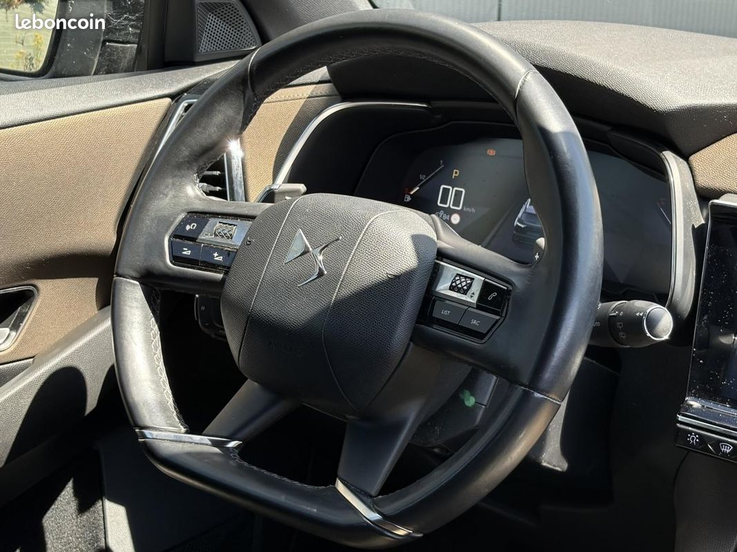 DS DS 7 CROSSBACK 2.0 BlueHDI 180 EAT8 Business (image 22)