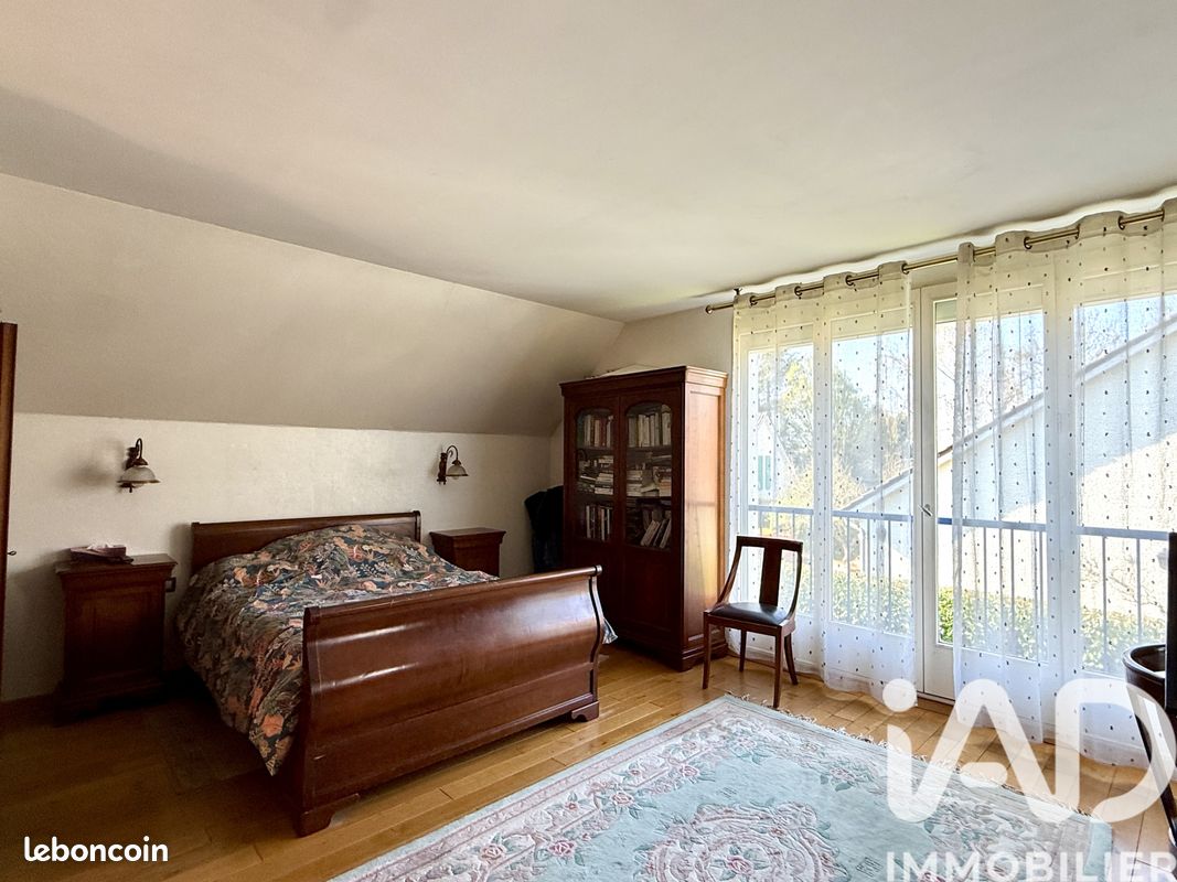 Maison familiale 8 pièces 209 m² (image 14)