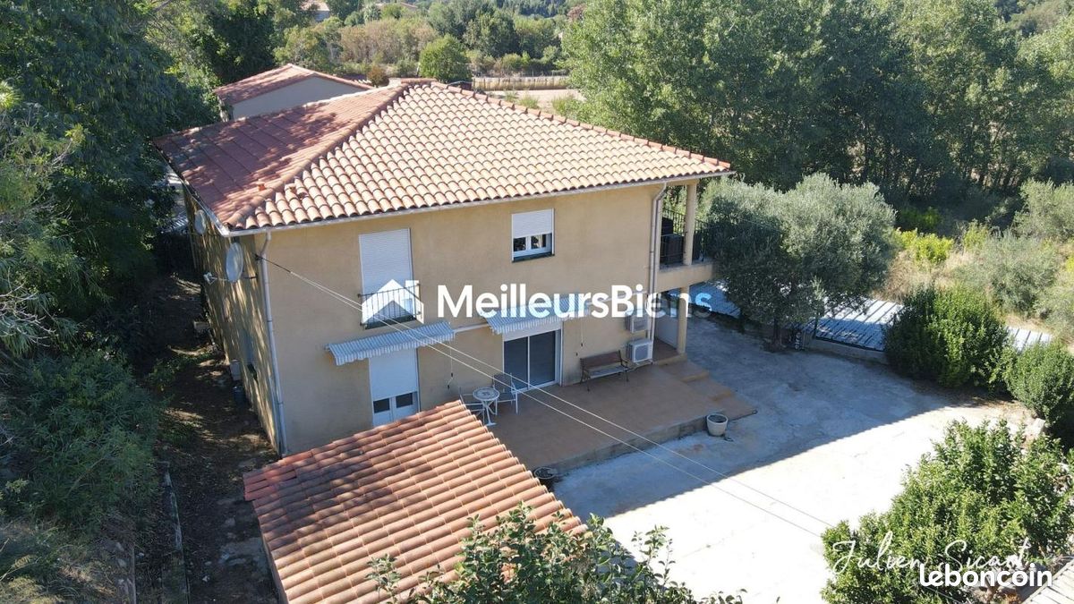 Maison 8 pièces 213 m² · à Saint-Féliu-d'Avall · 213 m² · 349 000 €