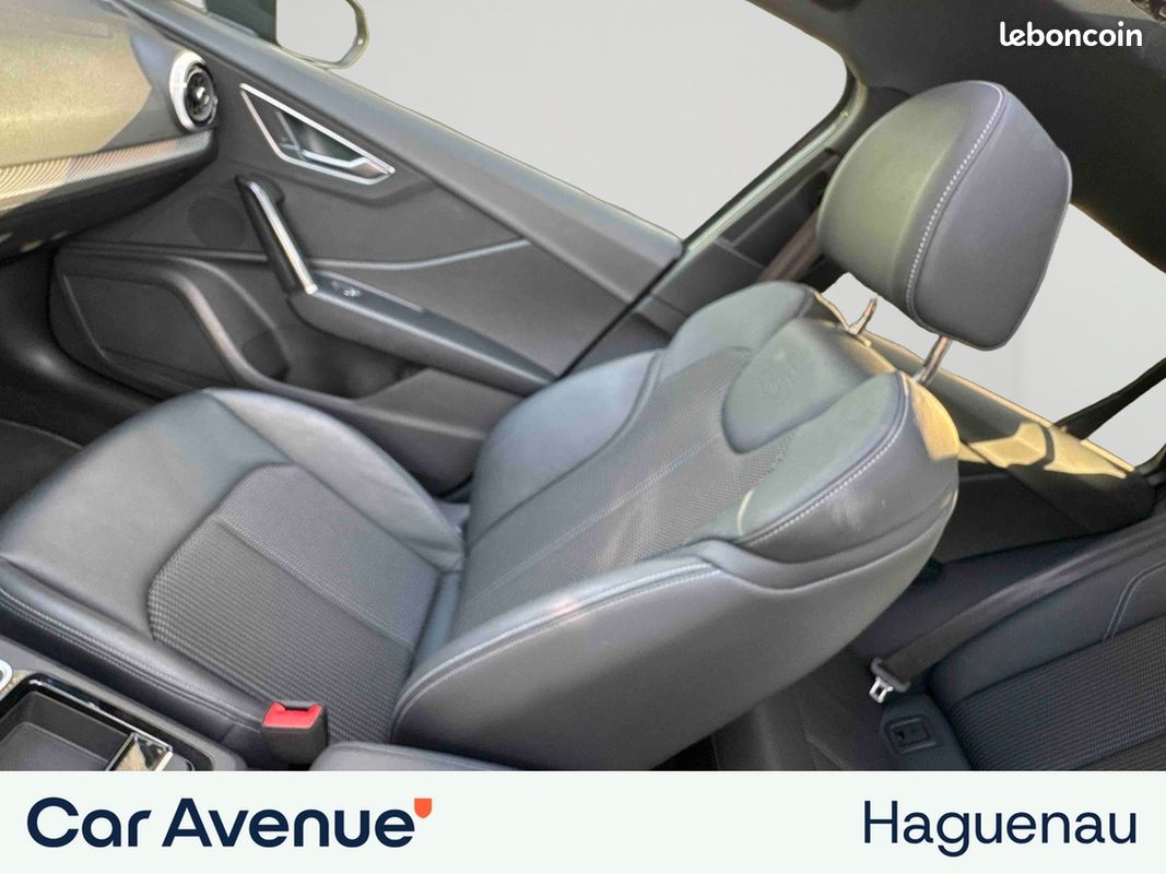 AUDI Q2 35 TDI 150 S tronic 7 Black Edition / Toit Ouvrant / GPS / Caméra / Hayon Electrique / Attelage (image 37)
