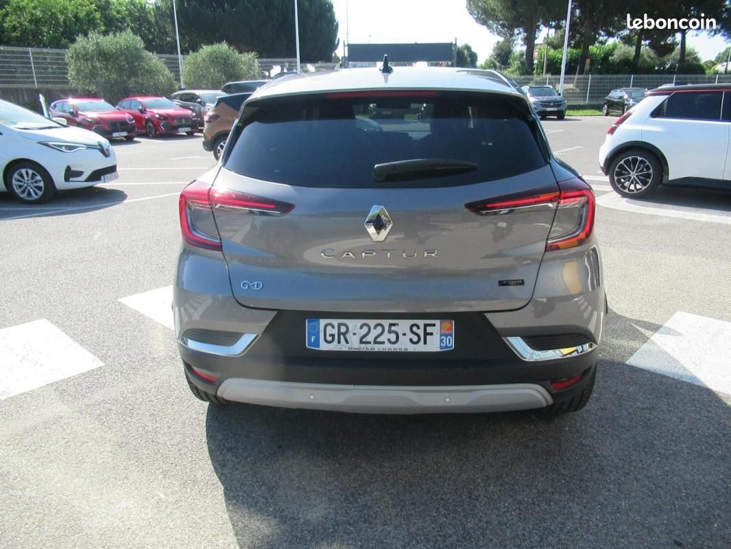 Renault Captur E-Tech full hybrid 145 Techno (image 4)